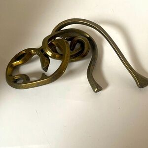 Hanayama cast puzzle